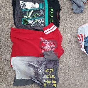 3 boys t-shirts